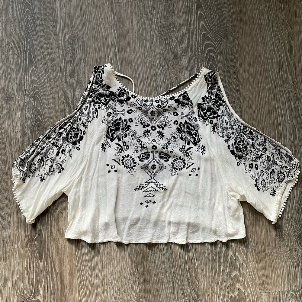 Urban outfitters bohemian top
